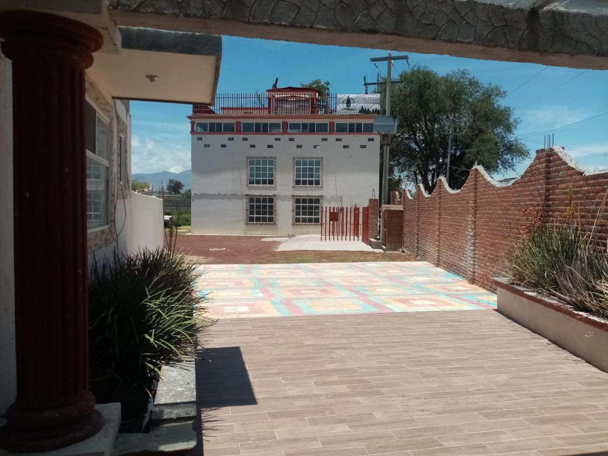 Hotel Cipreses Ixmiquilpan Exterior foto